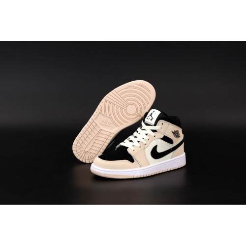 Кросівки Nike Air Jordan 1 Mid Кросівки Nike Air Jordan 1 Mid